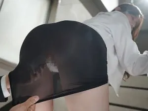 Bạn học củ là một kẻ biến thái